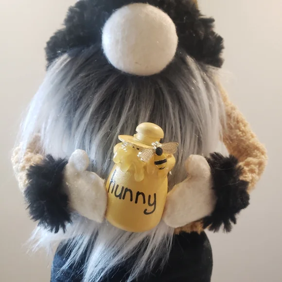 Bee Decor/ sunflower & bee gnome - Picture 11 of 13